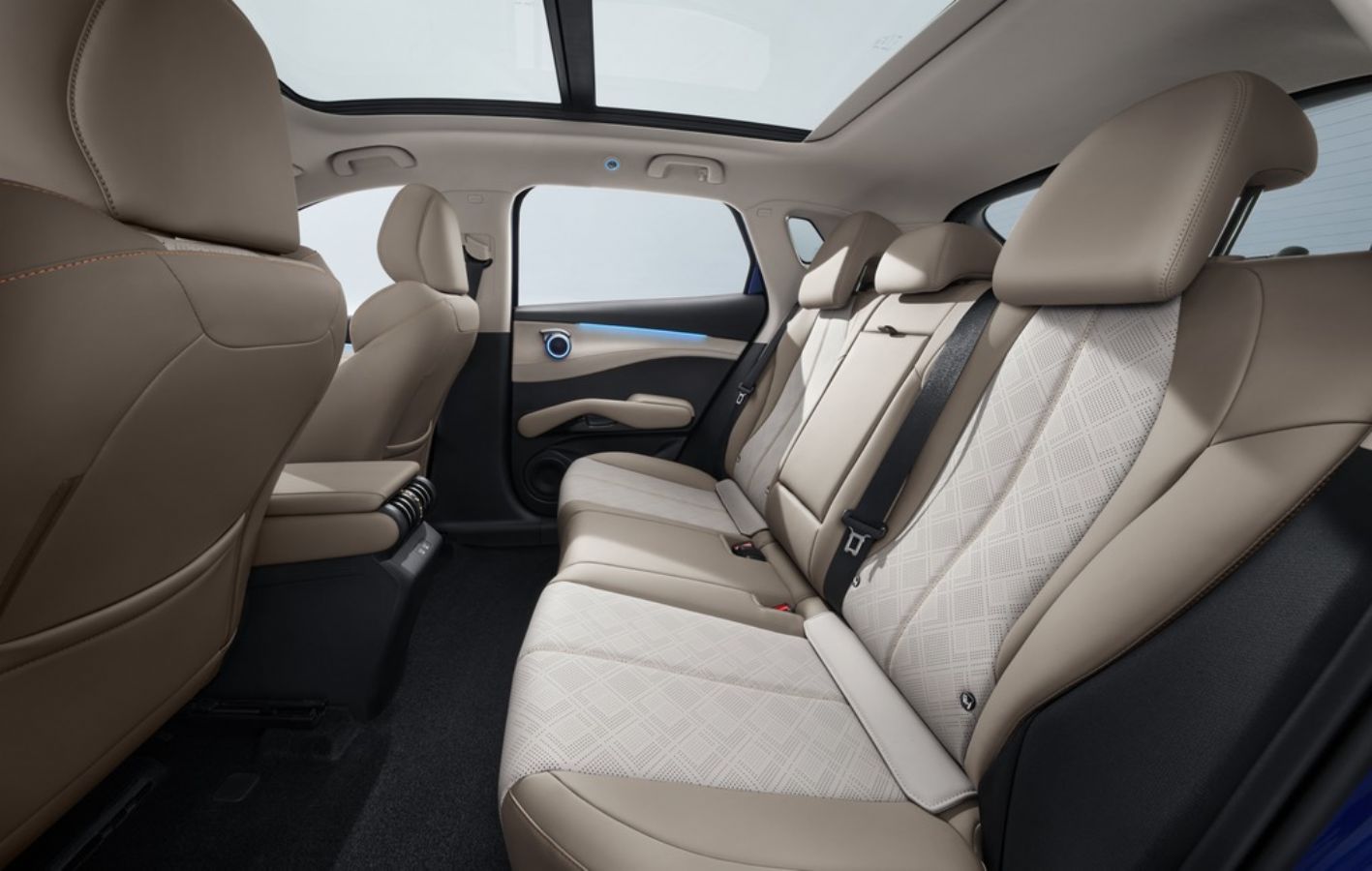 BYD Atto 3 Evo: Πρεμιέρα με οικεία εμφάνιση αλλά αναβαθμισμένο εκ βάθρων